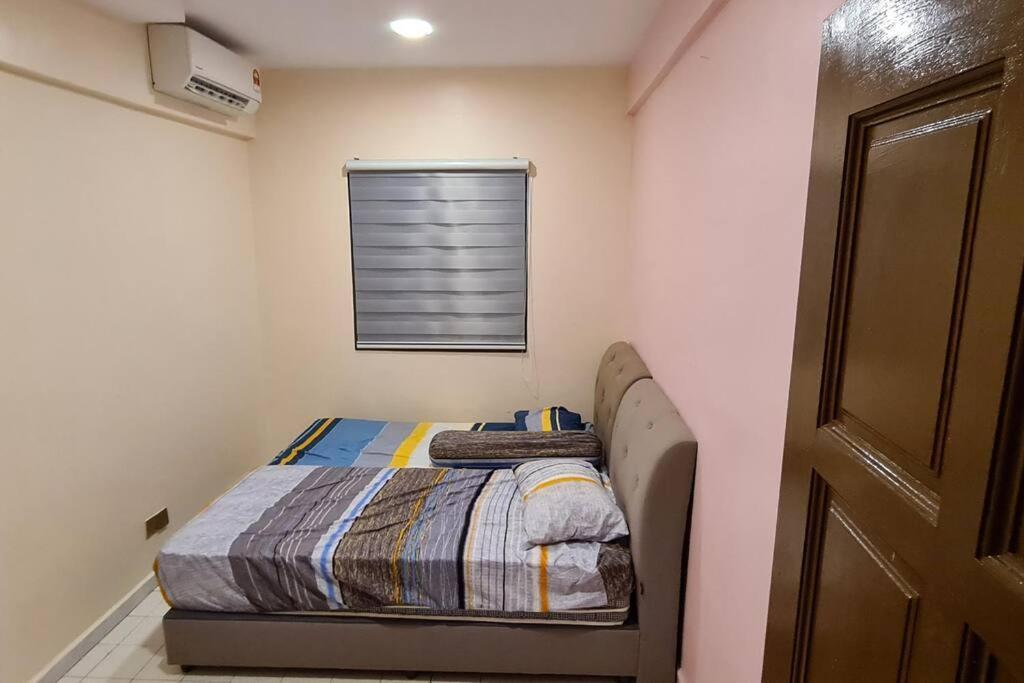Seaview Holiday Home Петалинг Джая Екстериор снимка